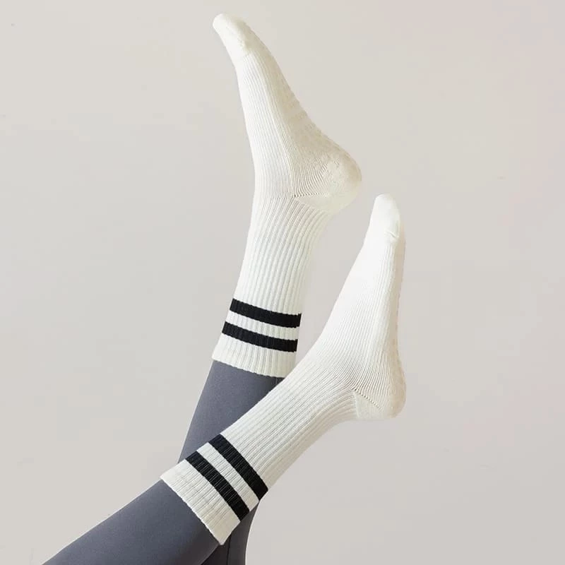 Non Slip Mid Tube Cotton Yoga Socks Cushioned Pilates Sports Socks